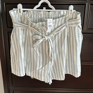 New with tag Loft cream with blue stripes shorts